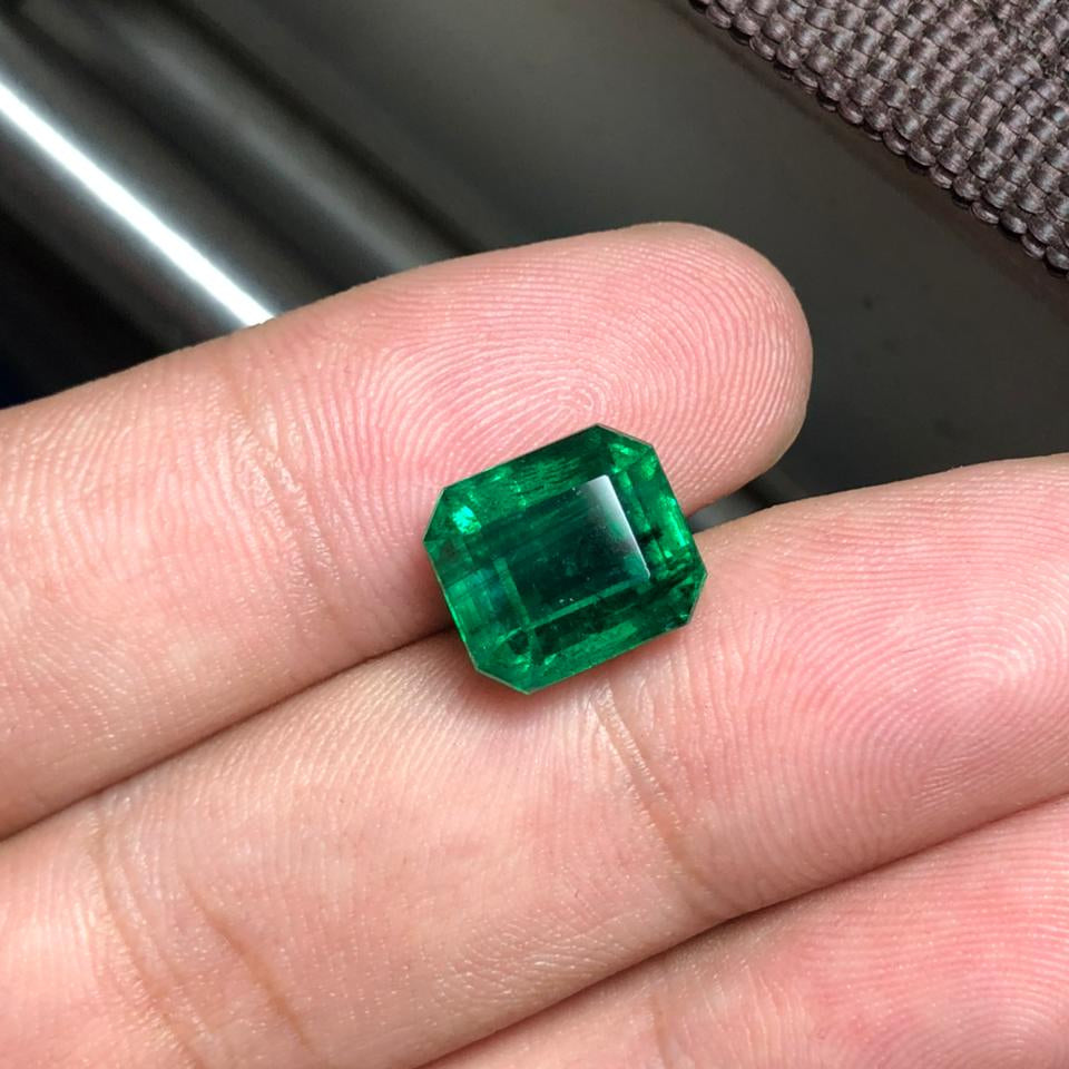 Very rare 7.75ct Emerald